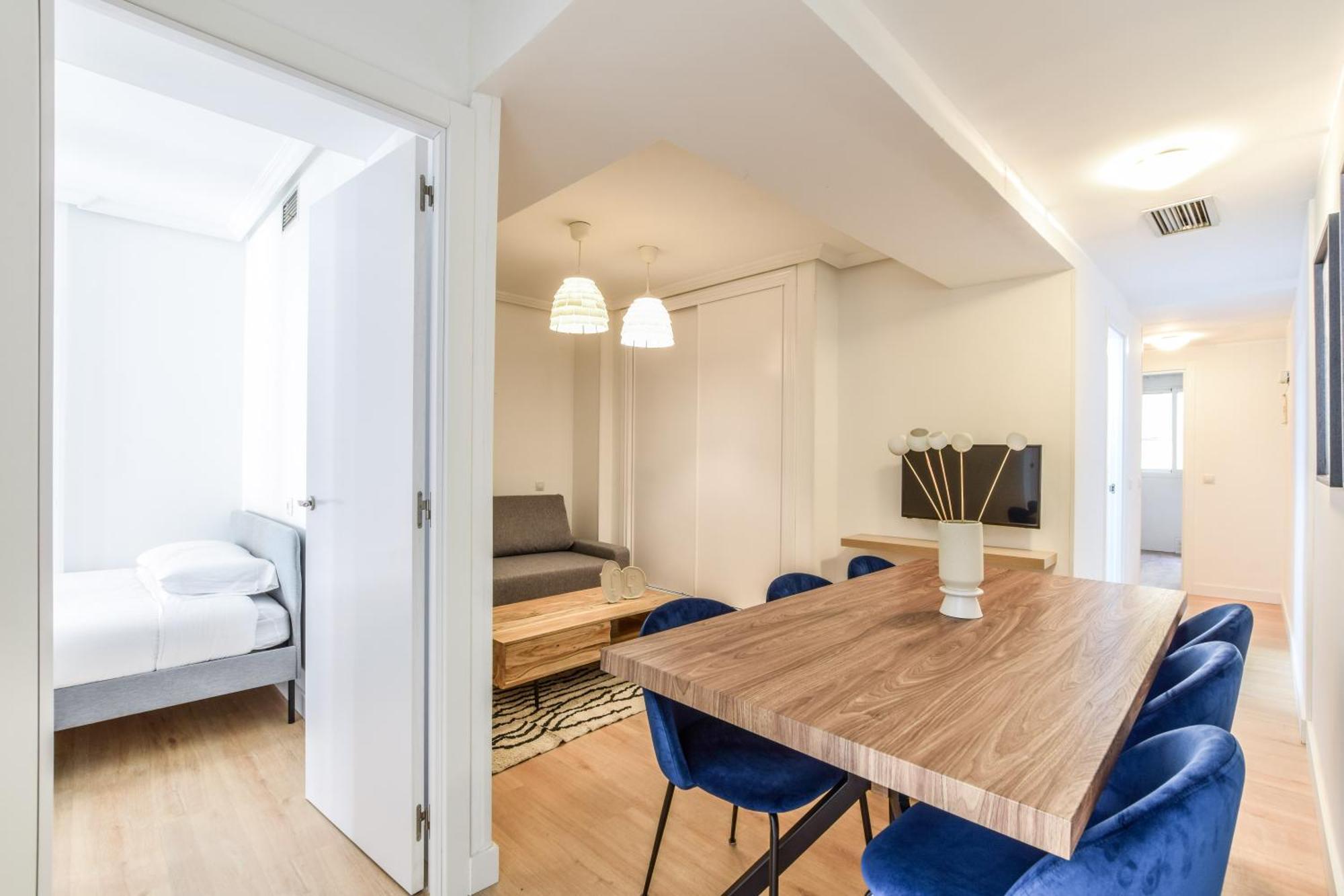Apartamentos Reformados En Tirso De Molina Act Madrid Exteriér fotografie
