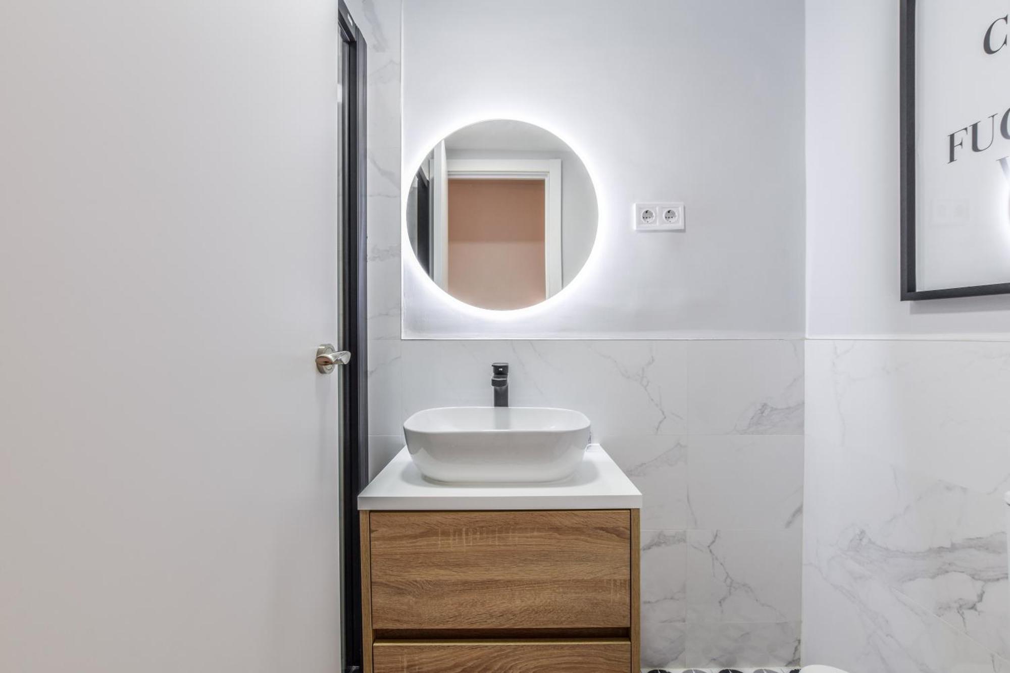 Apartamentos Reformados En Tirso De Molina Act Madrid Exteriér fotografie