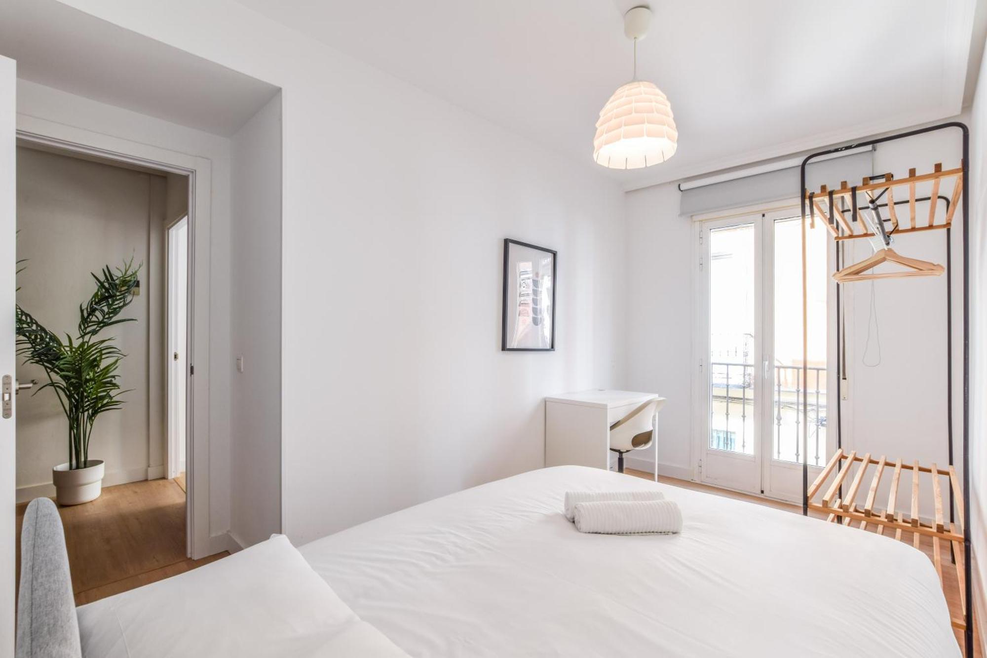 Apartamentos Reformados En Tirso De Molina Act Madrid Exteriér fotografie
