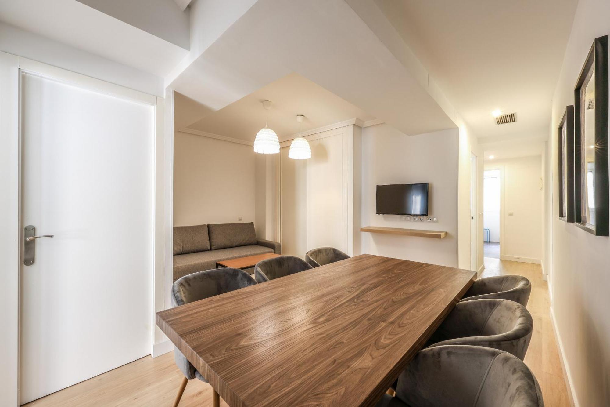 Apartamentos Reformados En Tirso De Molina Act Madrid Exteriér fotografie